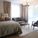 Lamira Serviced 4* ציריך
