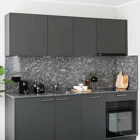 Aparthotel Lamira Serviced 3*